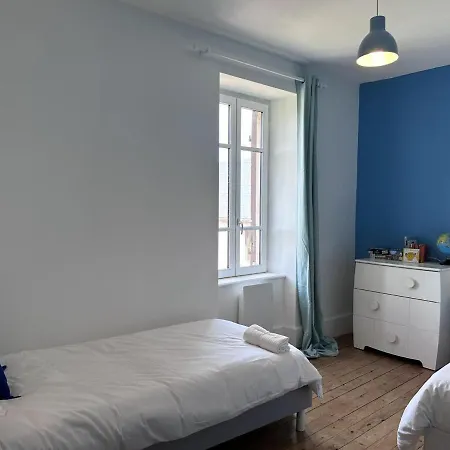 Charmante Cure Ancienne Avec Jardin Et Wifi, Pres De Vichy - Fr-1-489-459